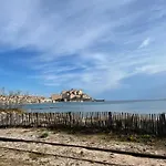 Διαμέρισμα Antonia Avec Piscine Commune - Centre