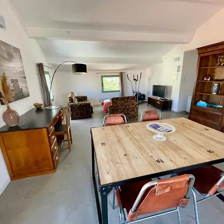 Antonia Avec Piscine Commune - Centre * Καλβί