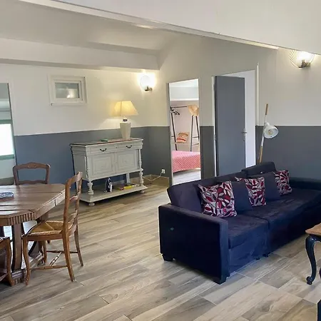 Διαμέρισμα Antonia Avec Piscine Commune - Centre *