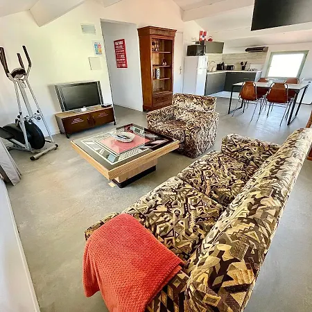 Antonia Avec Piscine Commune - Centre *