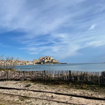 Διαμέρισμα Antonia Avec Piscine Commune - Centre