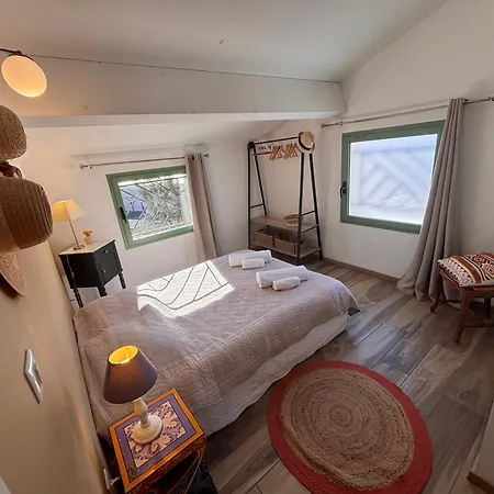 Διαμέρισμα Antonia Avec Piscine Commune - Centre