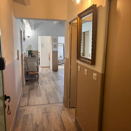 Antonia Avec Piscine Commune - Centre Καλβί