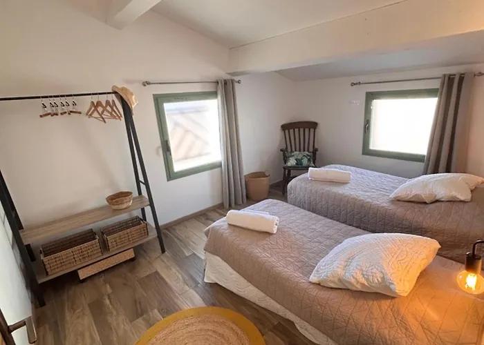 Appartement Résidence Antonia Avec Piscine Commune - Centre *
