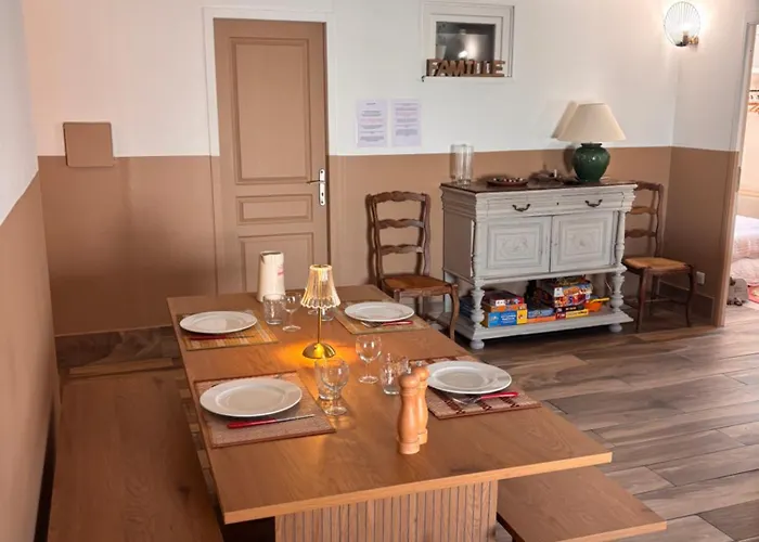 Résidence Antonia Avec Piscine Commune - Centre